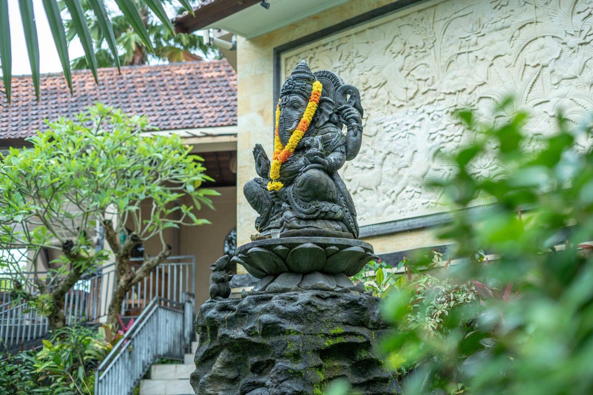 Abhirama Villas And Spa Убуд Екстериор снимка
